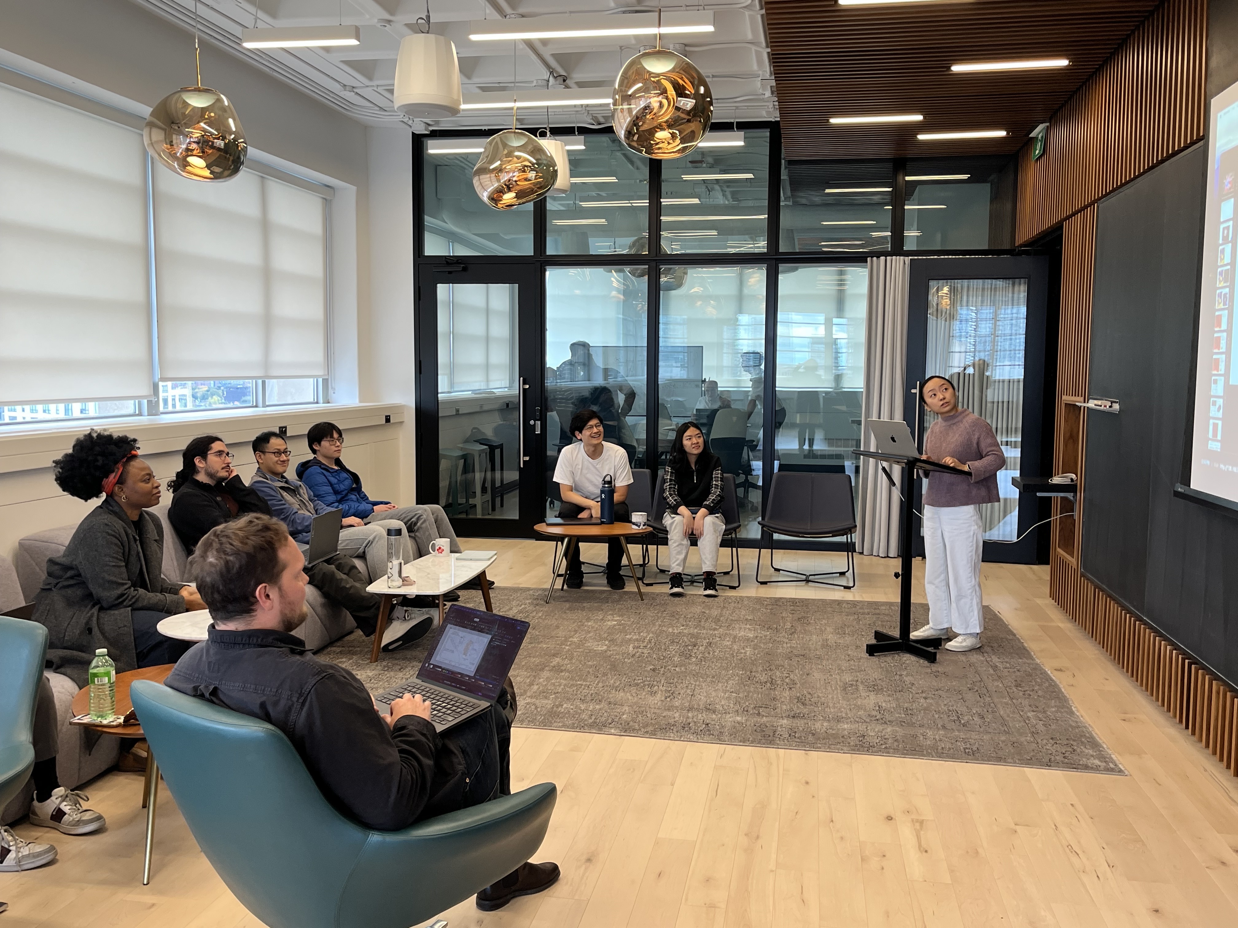 Visitor talk by Mandy Chen